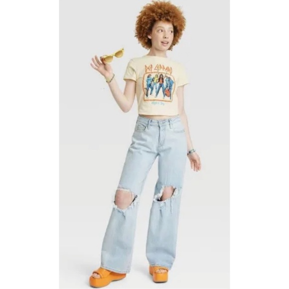 Def Leppard rock band graphic baby crop tee - Picture 4 of 6